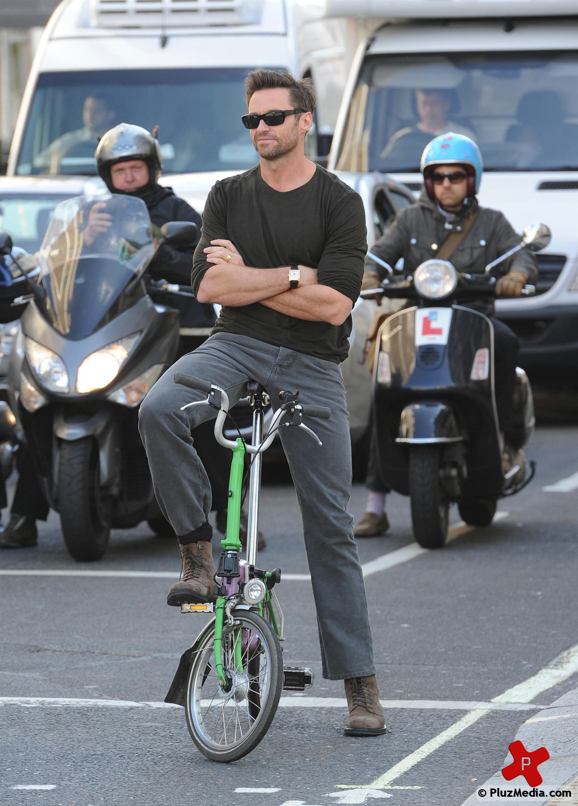 Hugh Jackman leaves the Radio 1 studios Photos | Picture 75433